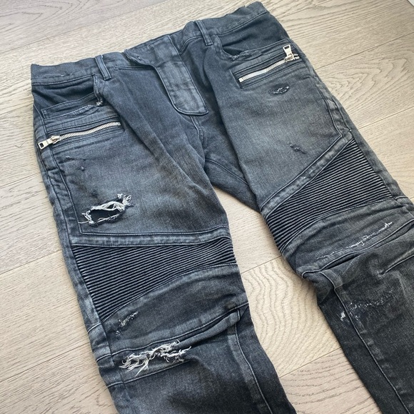 Authentic Balmain Distressed Jeans - Picture 3 of 7